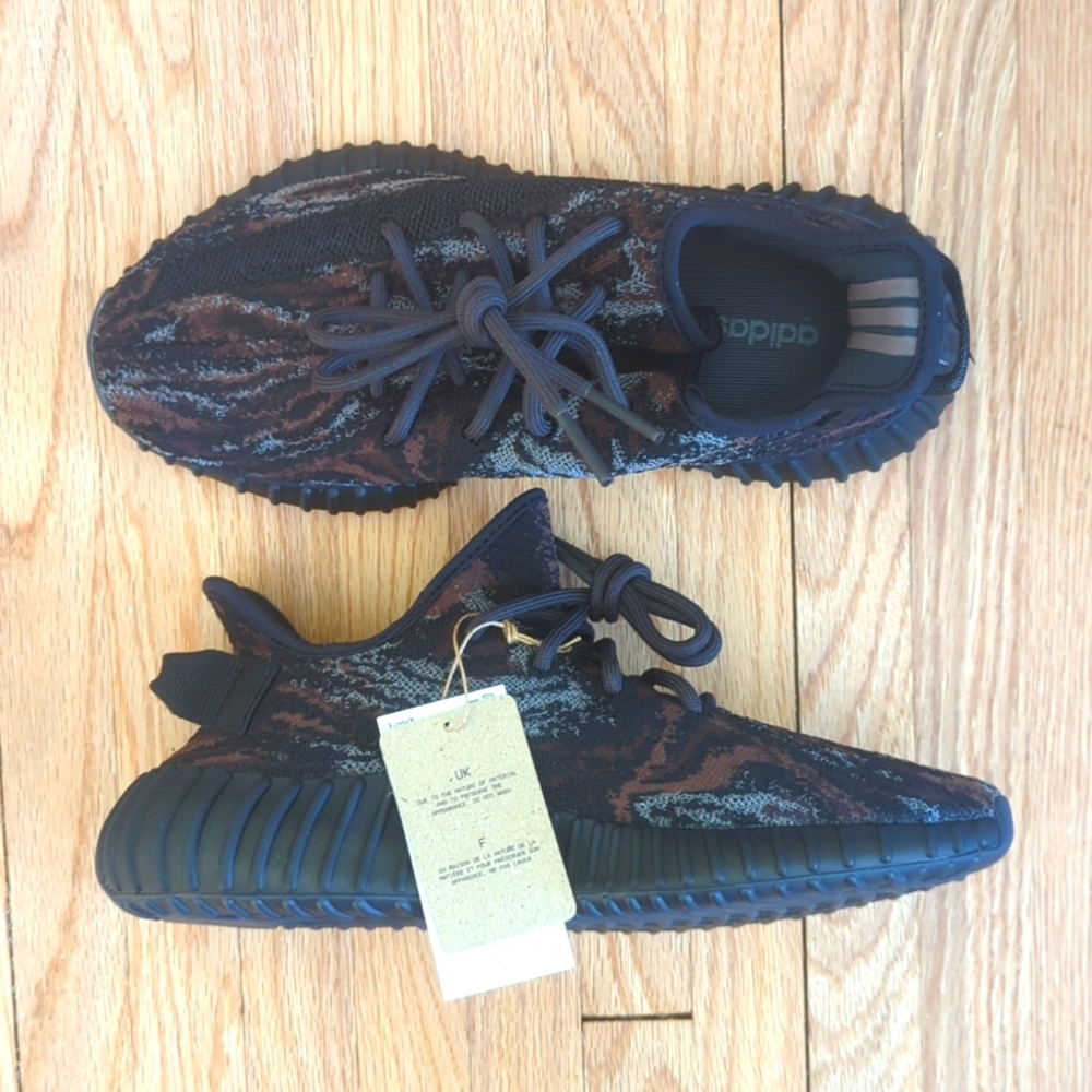 Yeezy Boost 350 V2
